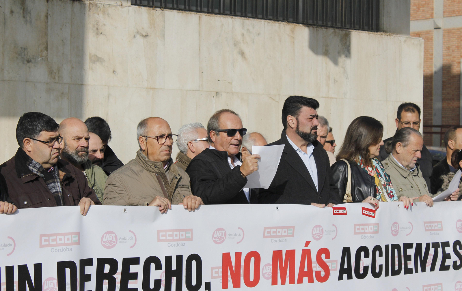 Sindicatos de Córdoba en una protesta contra la siniestralidad laboral, en una imagen de archivo.