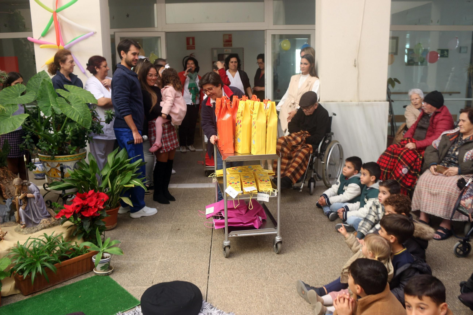 Visita de los Reyes a la Residencia Vedruna