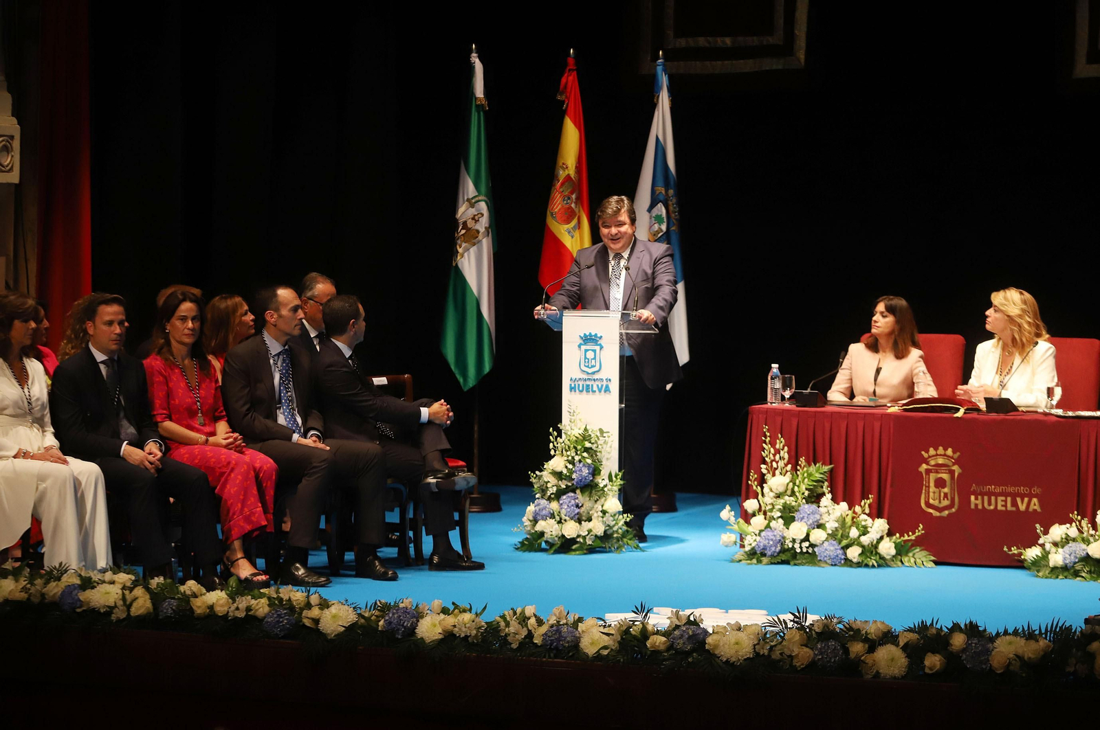 Imágenes de la toma de posesión de Pilar Miranda como alcaldesa de Huelva