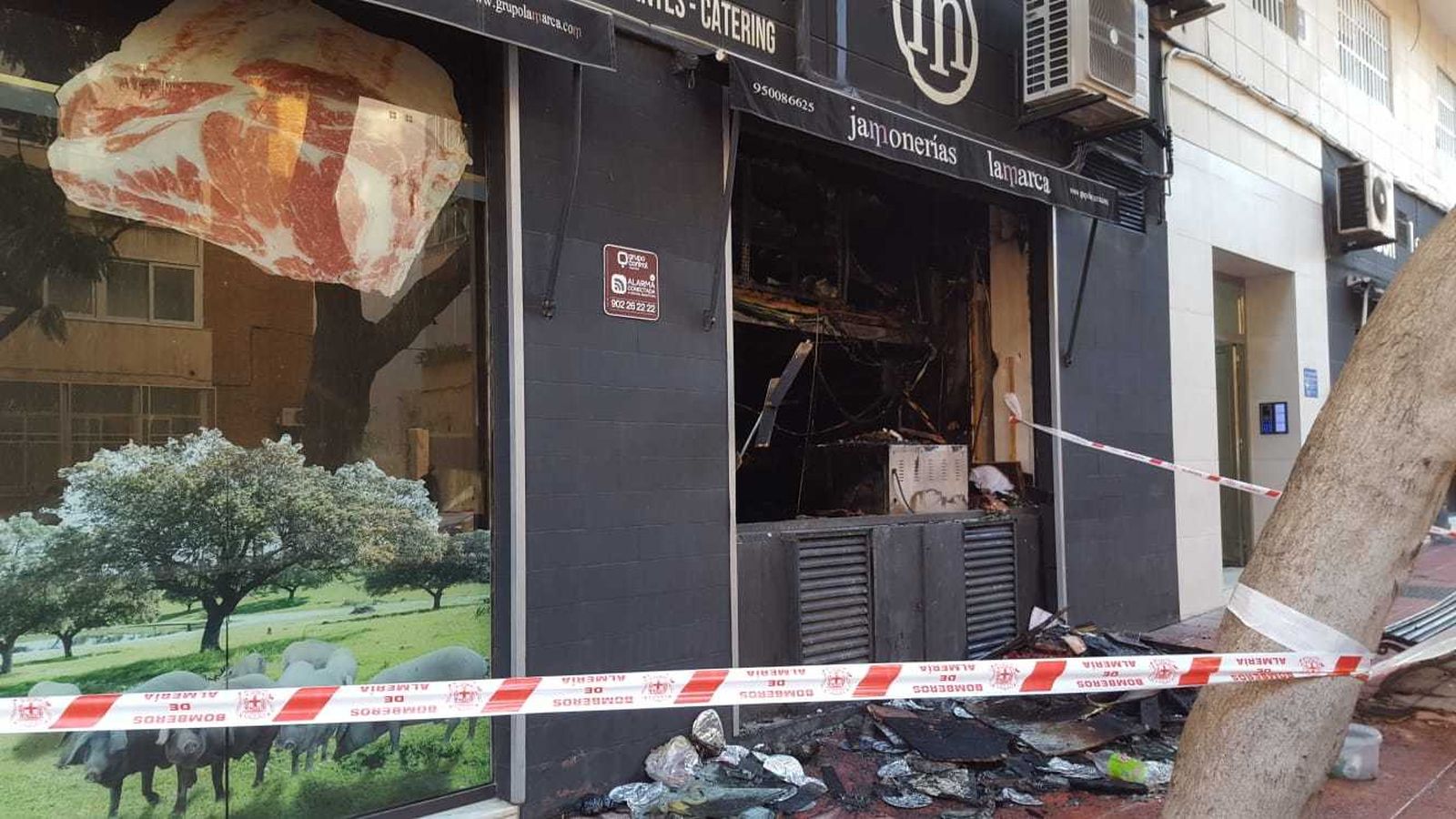 Restaurante incendiado