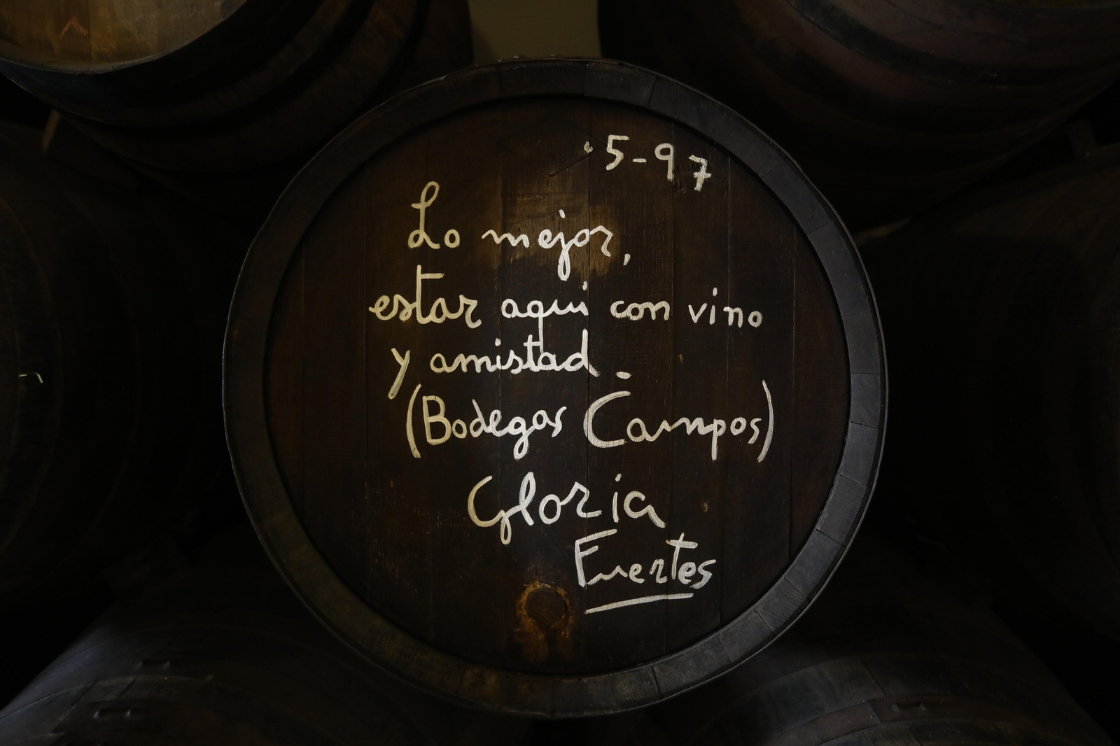 En fotos, visitamos el restaurante de Córdoba con más autógrafos de famosos