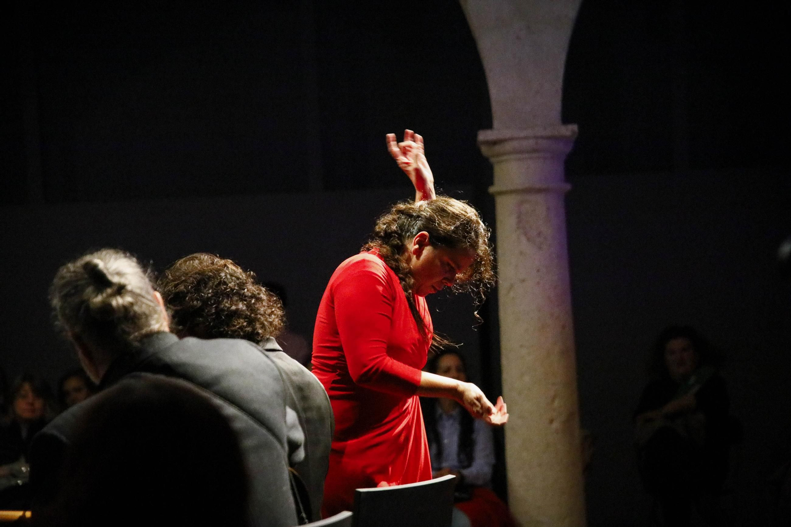 El Centro Andaluz de la Fotografía de Almería presenta el calendario 2025 con la actuación de la bailaora María Moreno, en imágenes