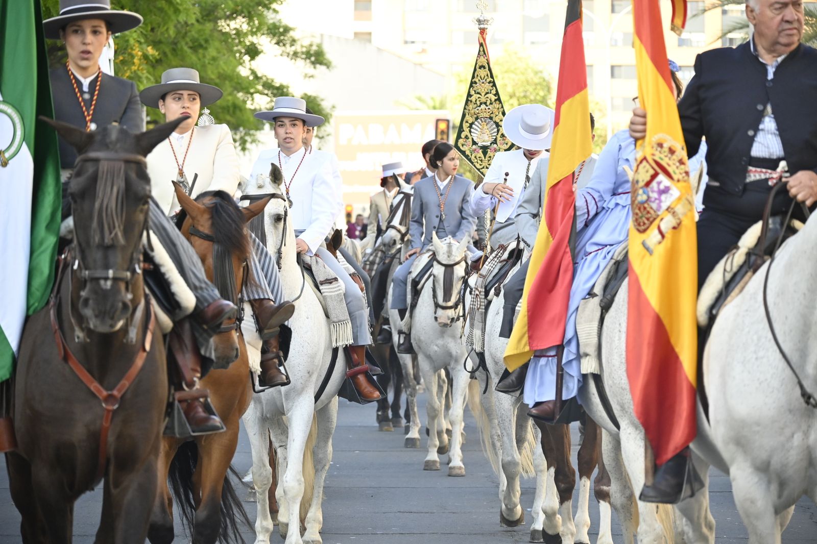 El Rocío 2024: las mejores imágenes de la salida de Emigrantes
