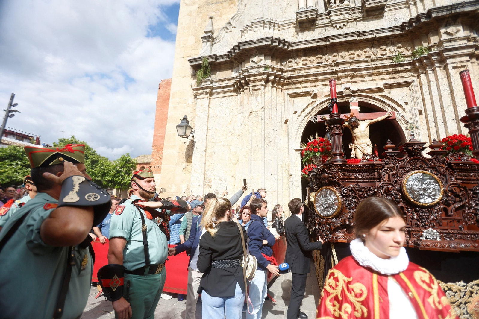 La procesión de la Caridad en este Jueves Santo de Córdoba, en imágenes