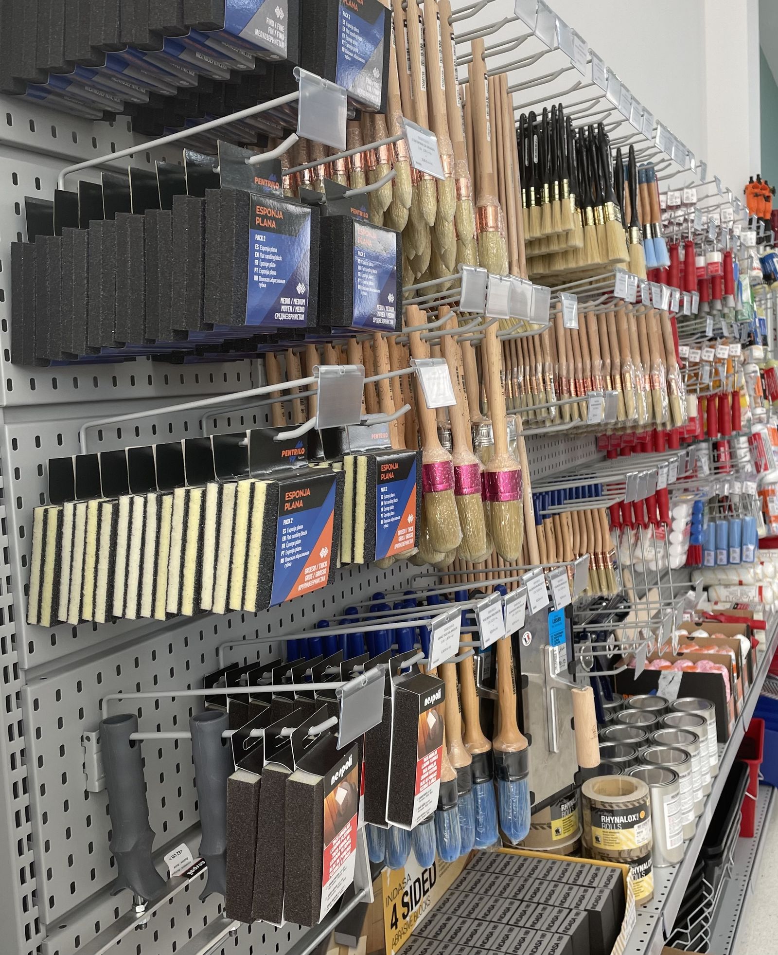 Todo tipo de materiales se encuentran en CIN Valentine.