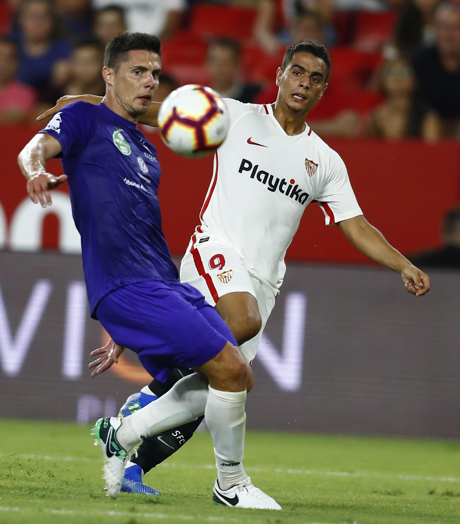 Las imágenes del Sevilla-Újpest