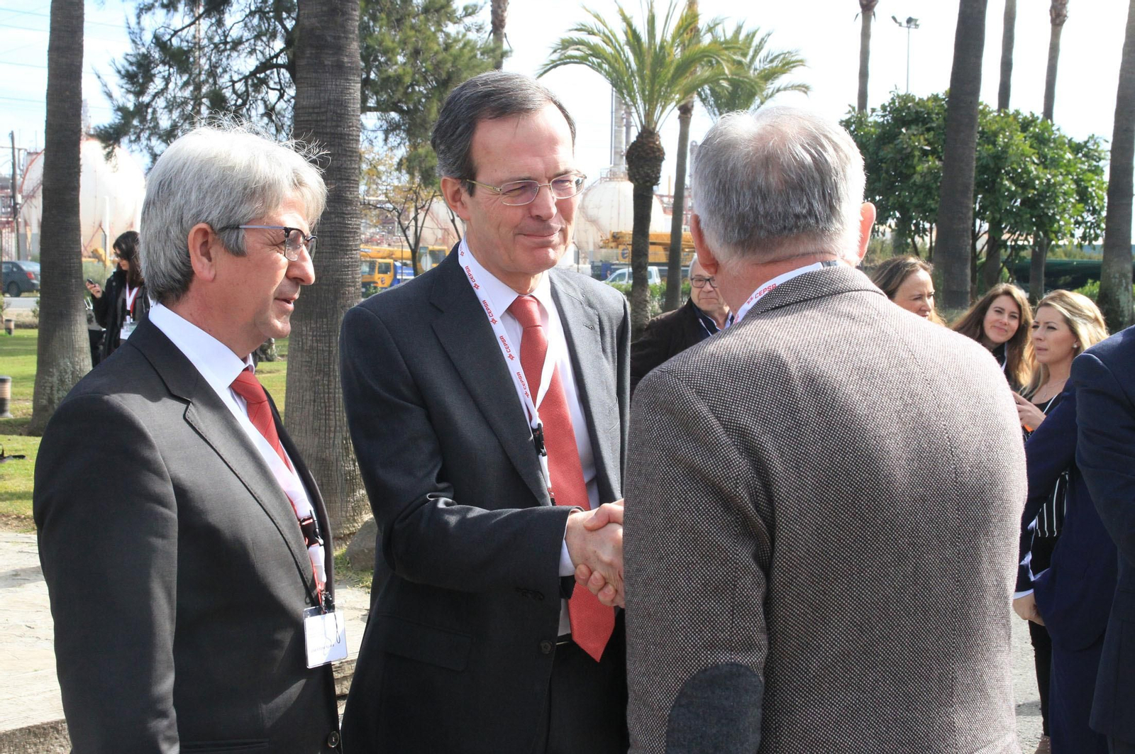 La presidenta de la Junta de Andalucía, Susana Díaz, y el consejero delegado de Cepsa, Pedro Miró, inauguran el proyecto 'Optimización de Aromáticos' de Cepsa, en imágenes