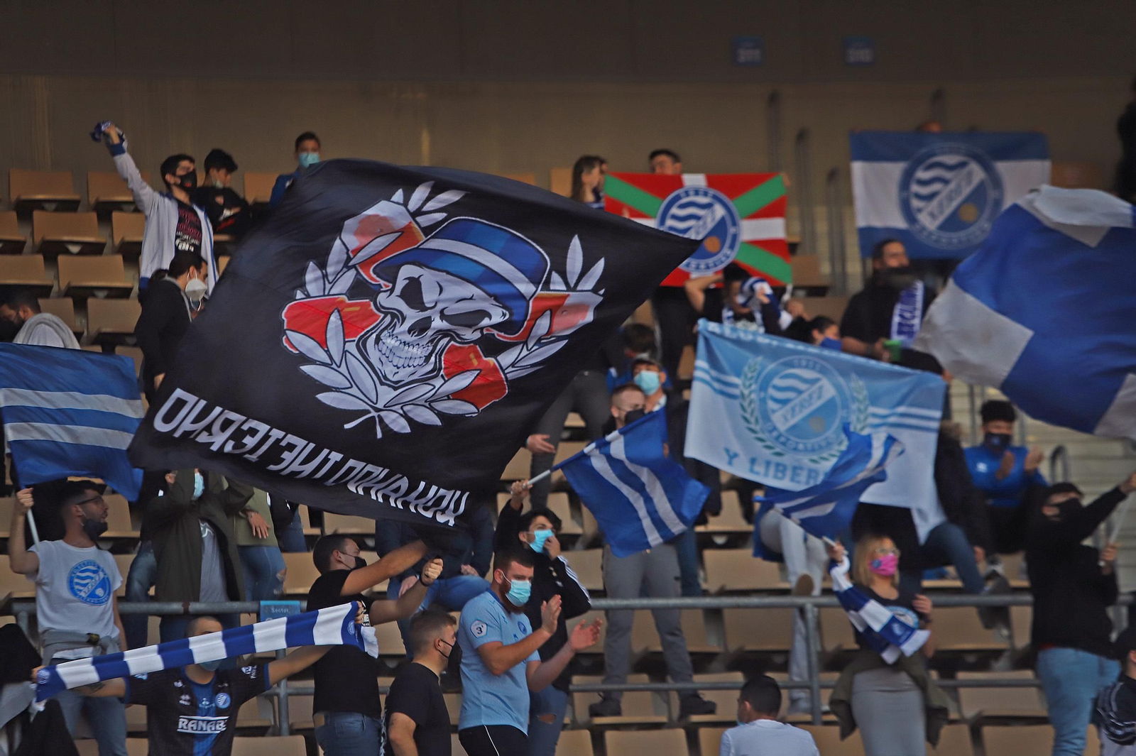 Imágenes del partido entre el Xerez DFC-Conil