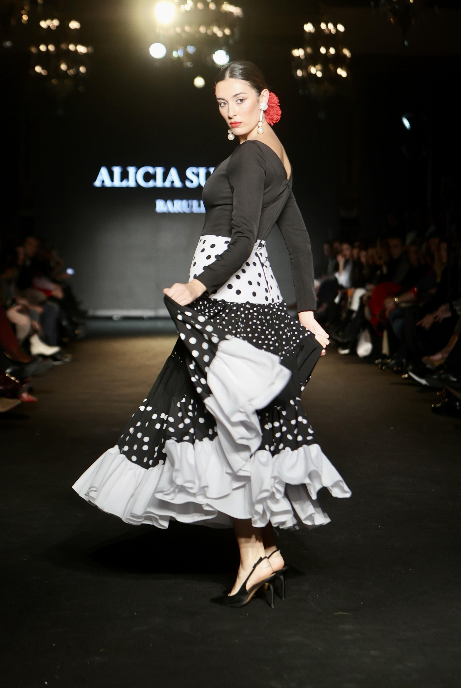 Desfile de Alicia Suárez en We Love Flamenco 2024, todas las fotos