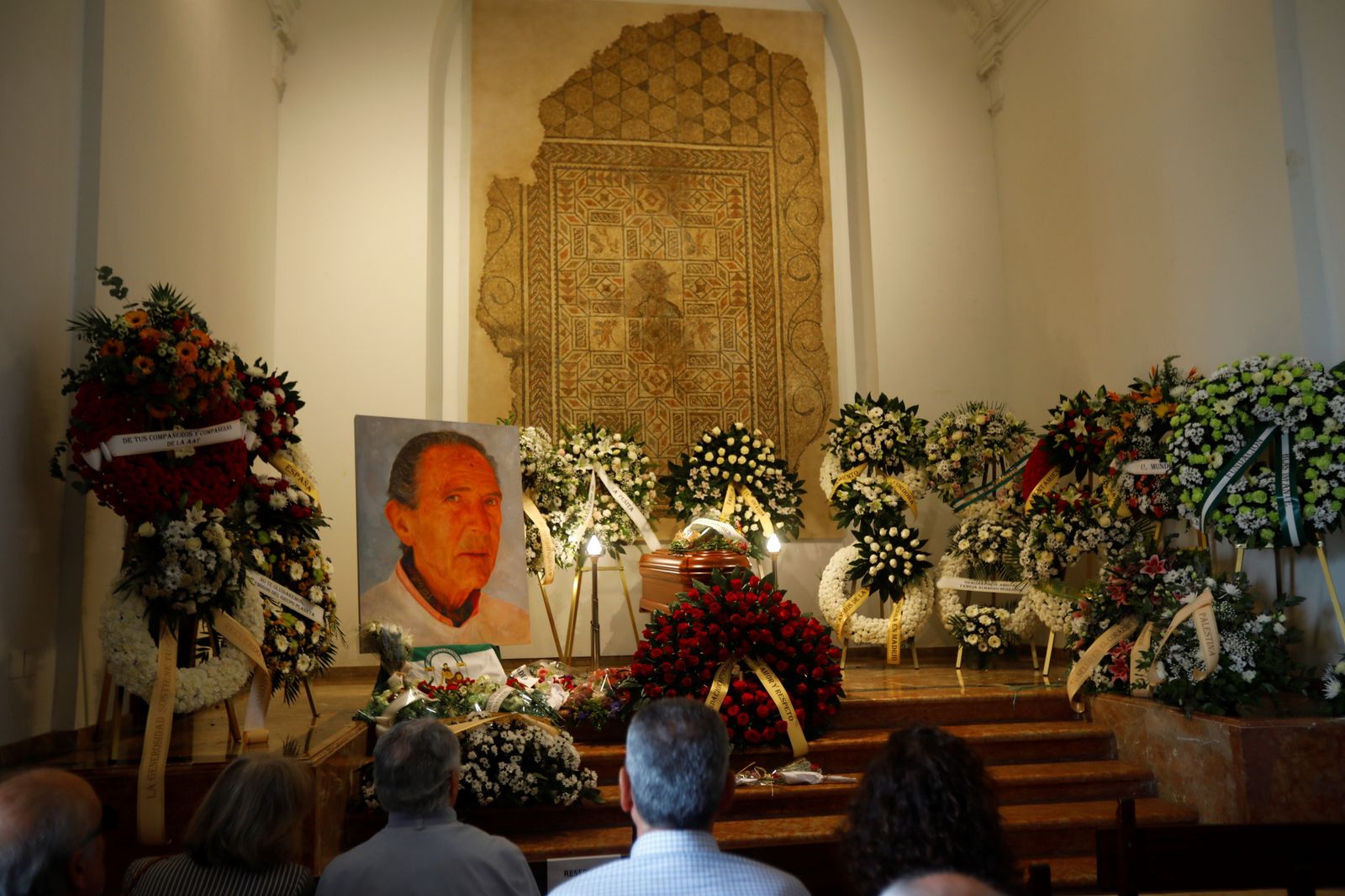La capilla ardiente de Antonio Gala en su fundación en Córdoba, en imágenes
