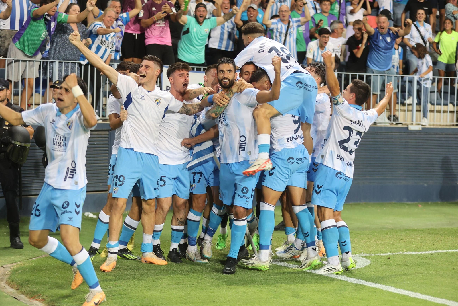 Roberto, su paso por el Málaga CF en fotos