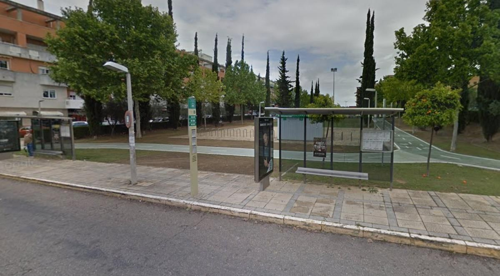 La zona junto al Hospital de Bormujos y el carril bici, donde irá la estación para dejar y alquilar bicicletas.