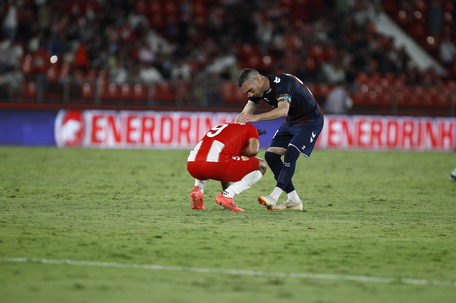 Las imágenes del partido de fútbol U.D. Almería-S.D. Eibar