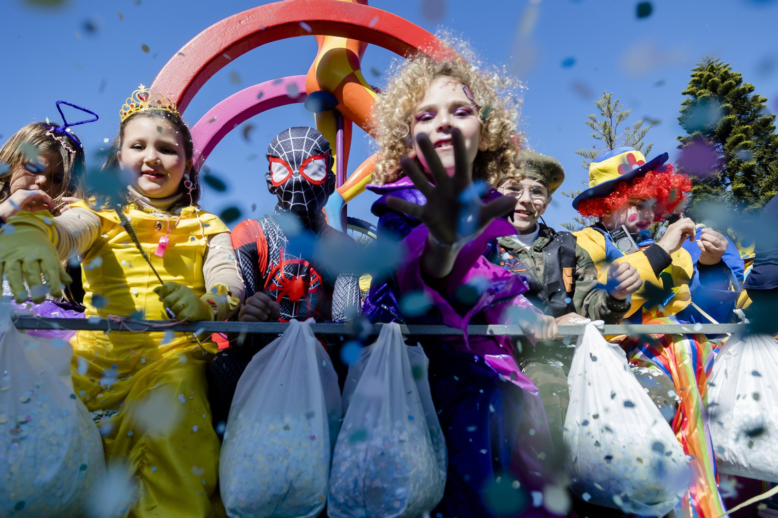 Las imágenes de la cabalgata de carnaval en San Fernando