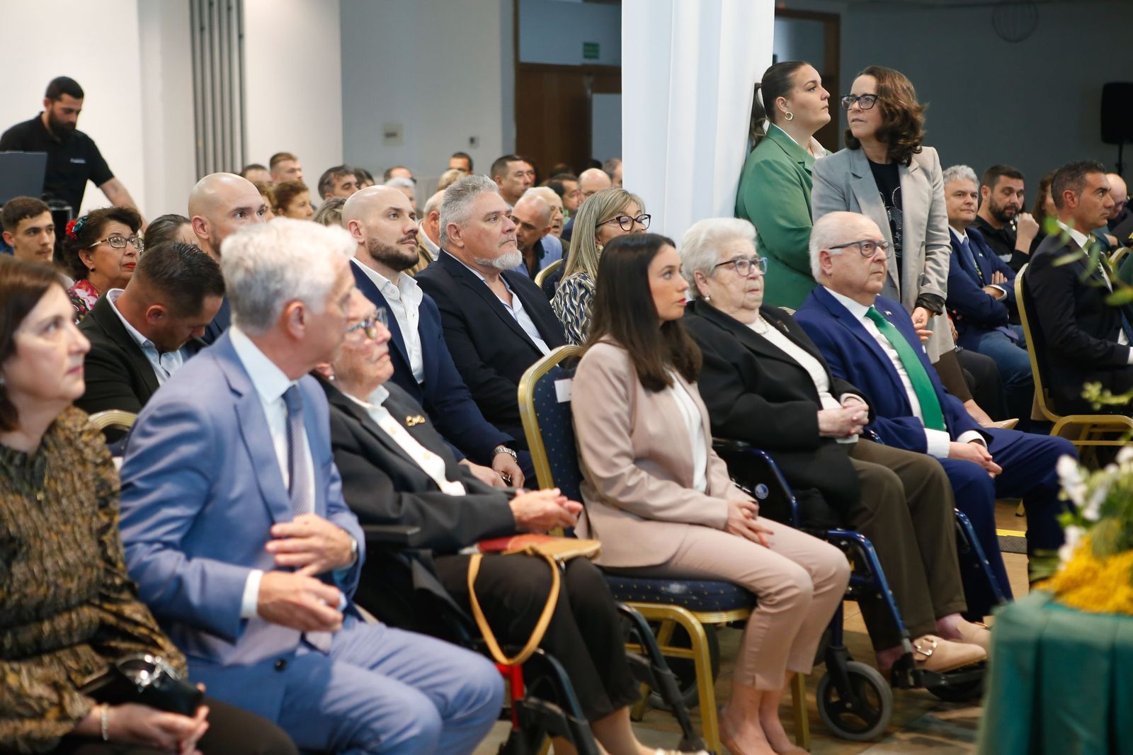 Fotos de la entrega de reconocimientos por el Día de Andalucía en Los Barrios