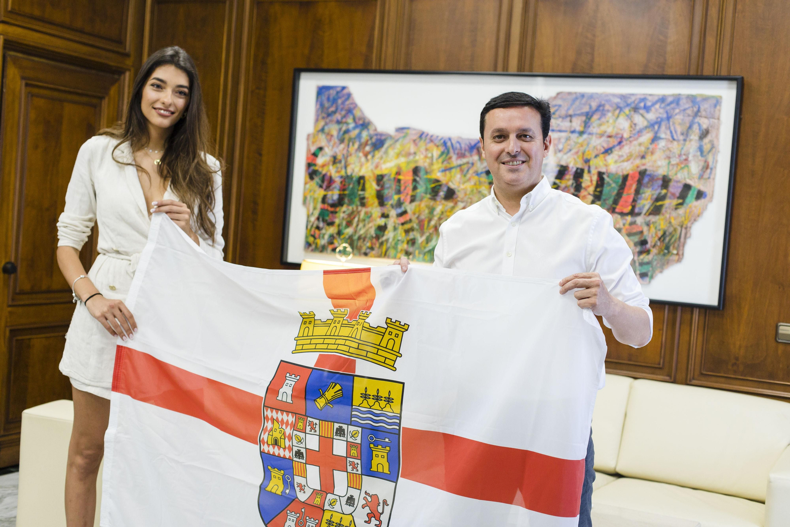 Ana García Segundo mostrará la bandera de la provincia en Miss World Spain.
