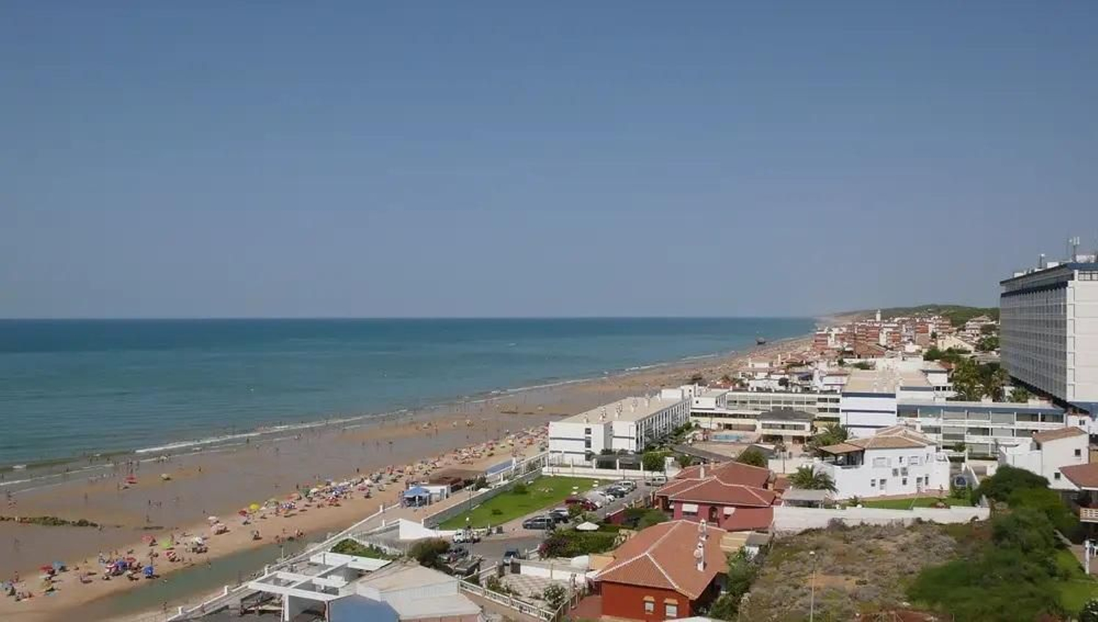 El pueblo costero de Huelva más bonito de España para hacer un viaje en coche