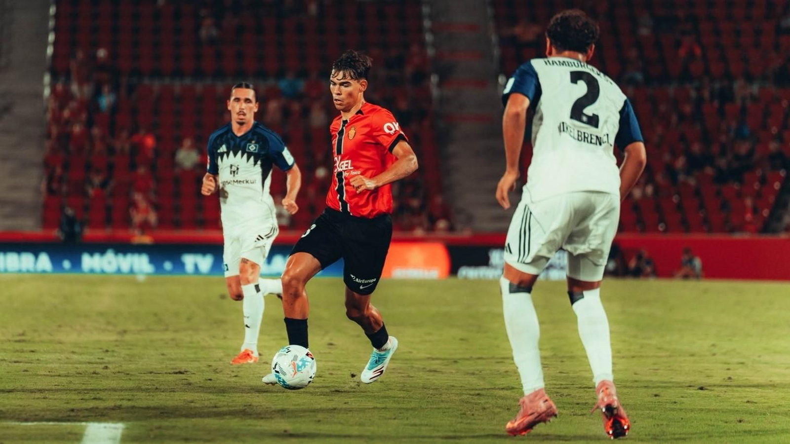 Jan Salas, nuevo jugador del Córdoba CF, en un partido amistoso con el Mallorca.
