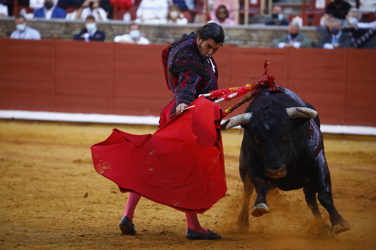 El mano a mano de Finito y Morante en la Feria Taurina de Córdoba, en imágenes
