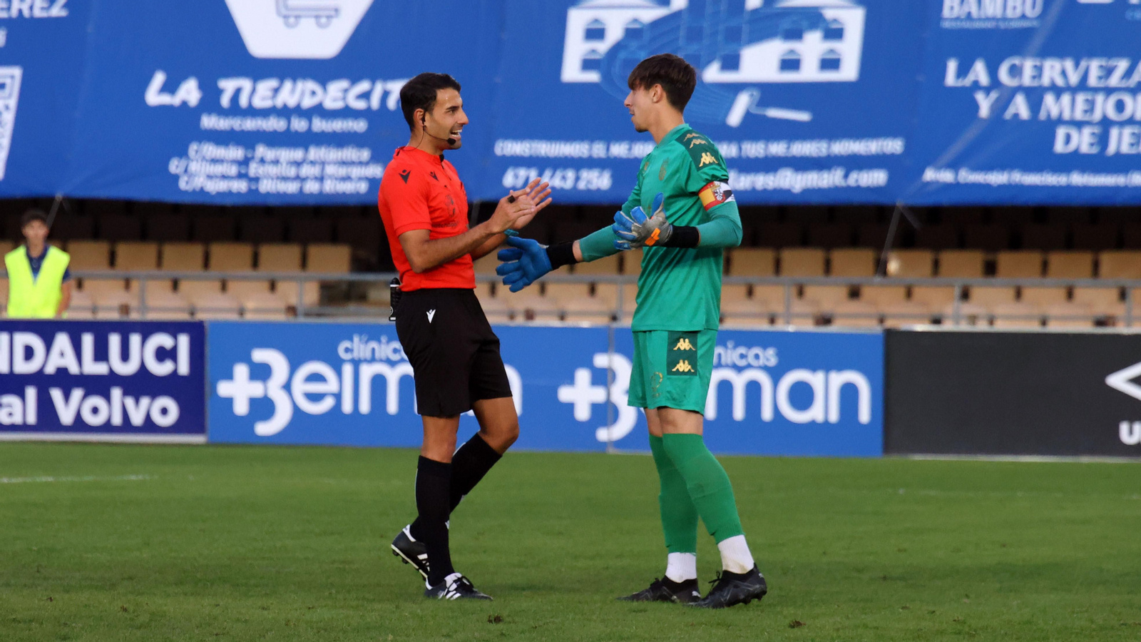 Xerez DFC - Ceuta B en el Municipal de Chapín en Jerez