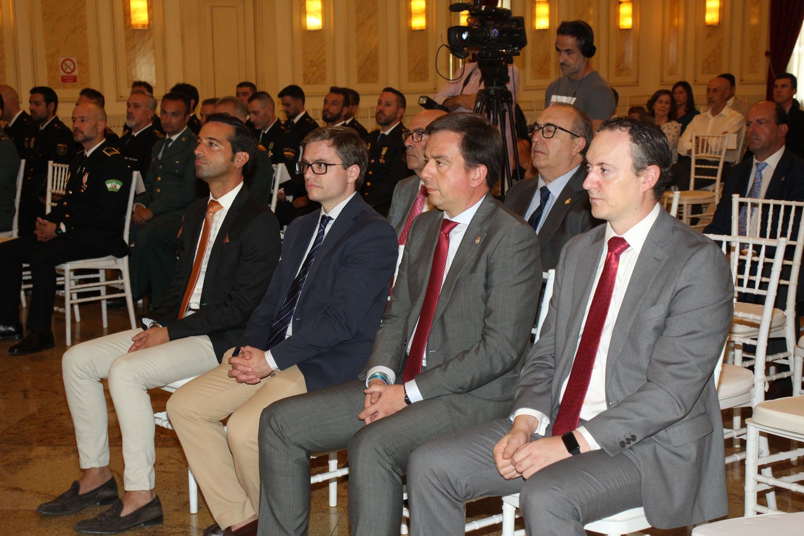 La celebración de la festividad de la Policía Nacional en Lucena, en imágenes