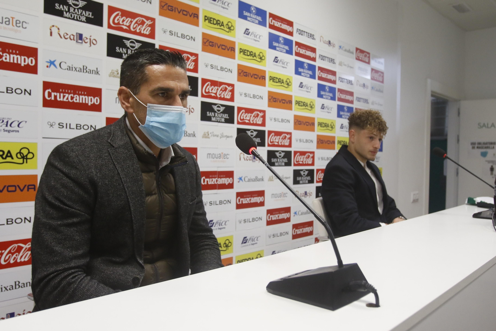 Las imágenes de la renovación de Simo hasta 2024 con el Córdoba CF