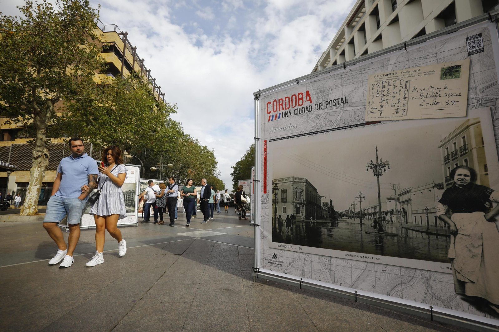 La exposición 'Córdoba una Ciudad de Postal', en imágenes