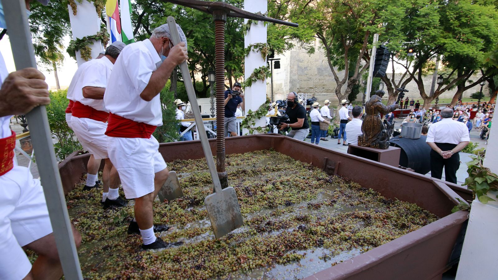 Pisa de la Uva en Alameda Vieja