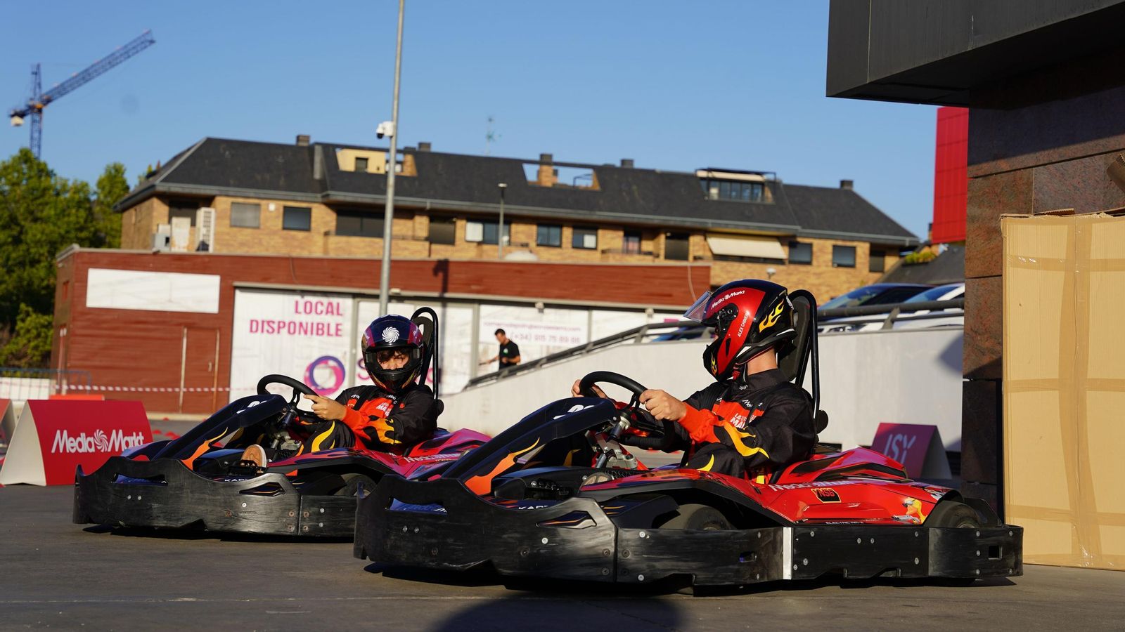 Los creadores de contenido Peldanyos, Kappah y Alex Chiner lideran la Escudería MediaMarkt