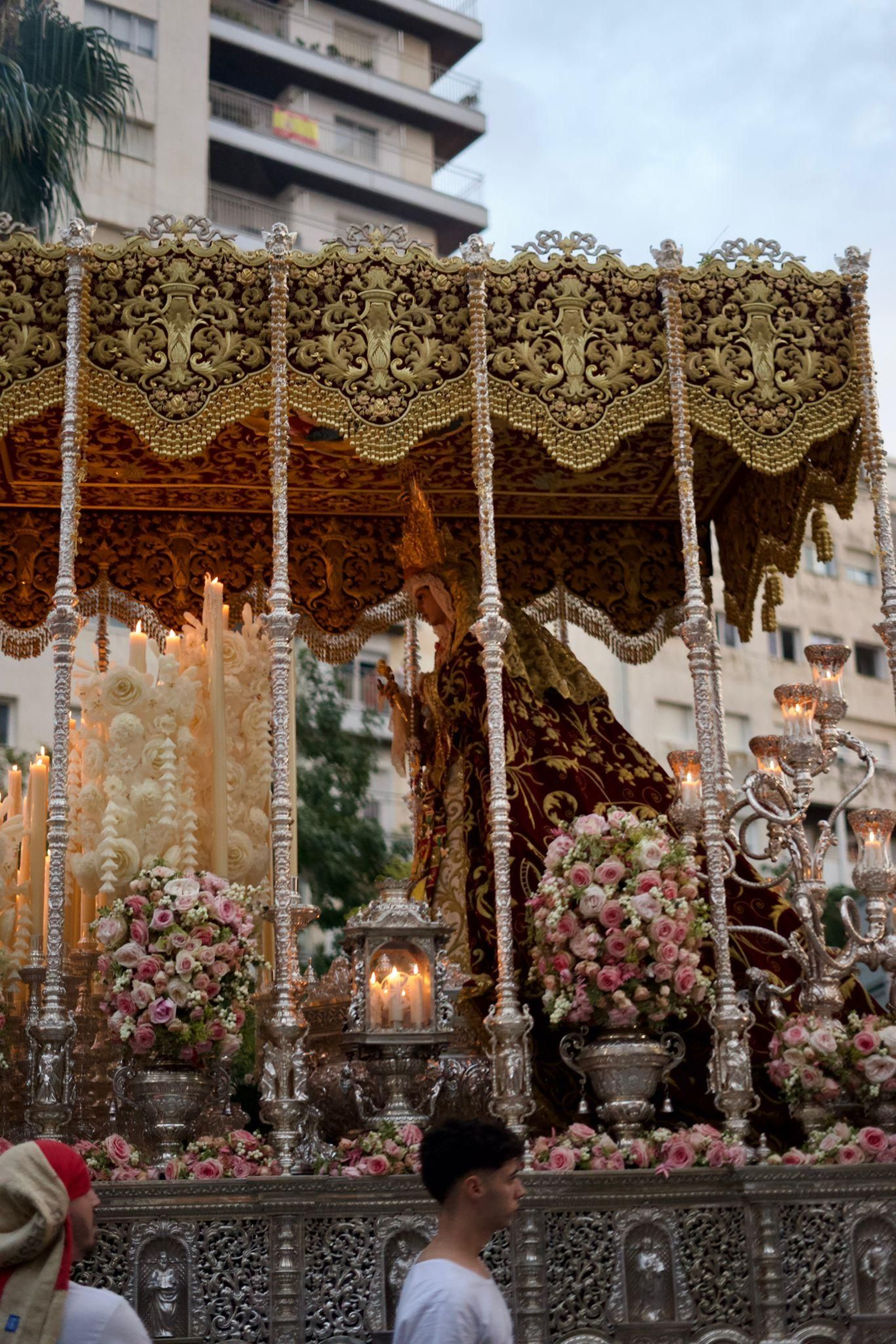 La Virgen del Rosario.jpeg