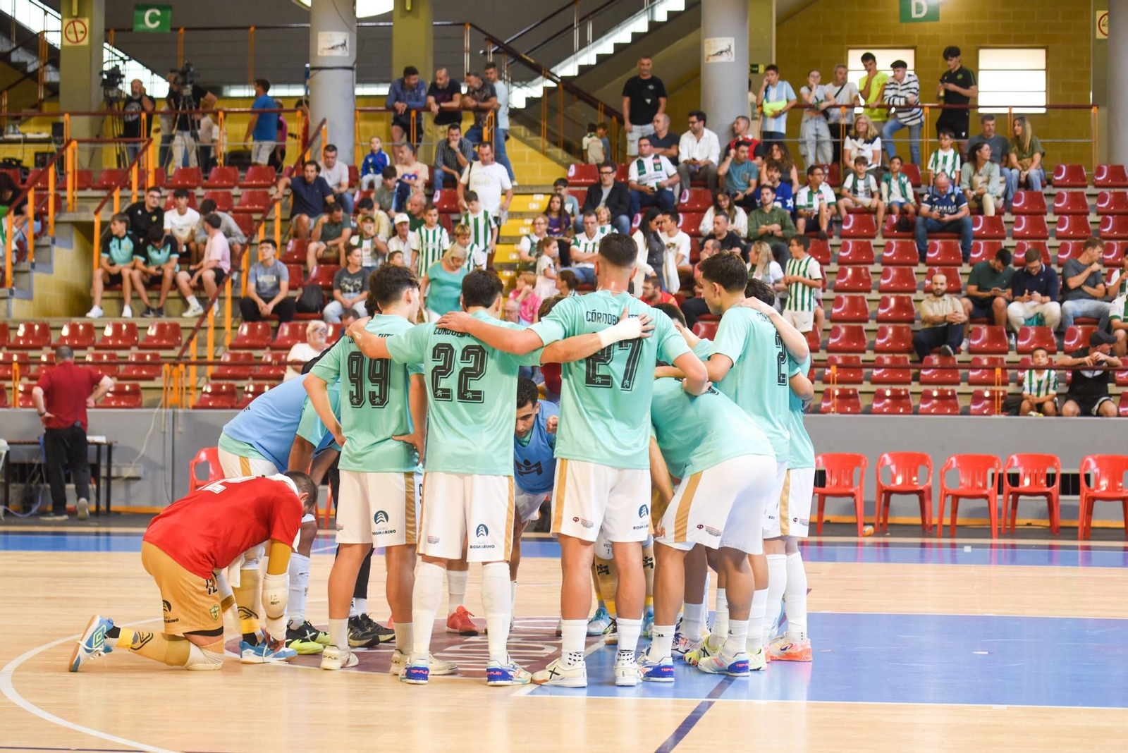 Las mejores fotos del ambiente en Vista Alegre para el Córdoba Futsal - Jimbee Cartagena