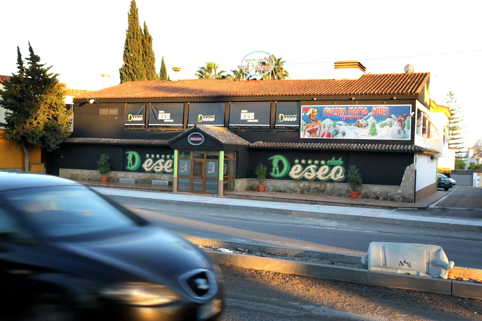 Club de alterne 'El Deseo', junto al colegio Montealto. Club de alterne 'El Deseo', junto al colegio Montealto.