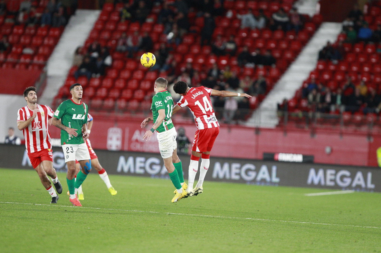 Imágenes del partido U.D. Almería-Deportivo Alavés