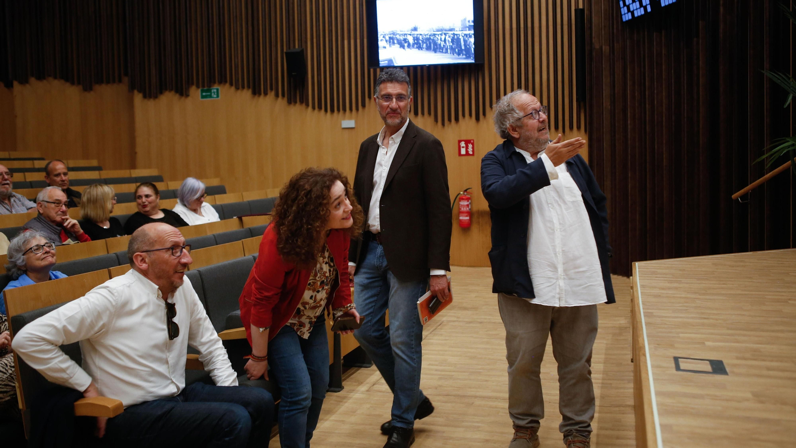 Fotos de la exposición y conferencia sobre el movimiento obrero en el Campo de Gibraltar