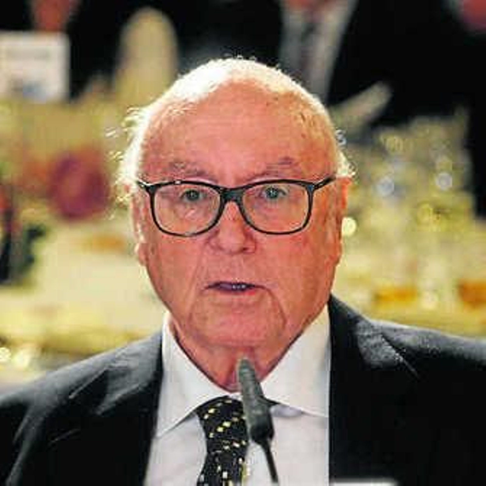 "Un Gobierno a tres daría estabilidad"