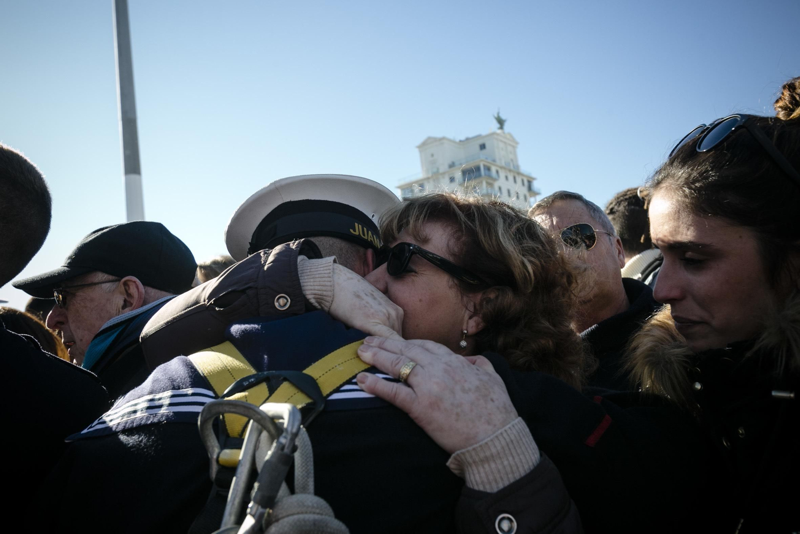 Elcano inicia su XCI crucero de instrucción en Cádiz