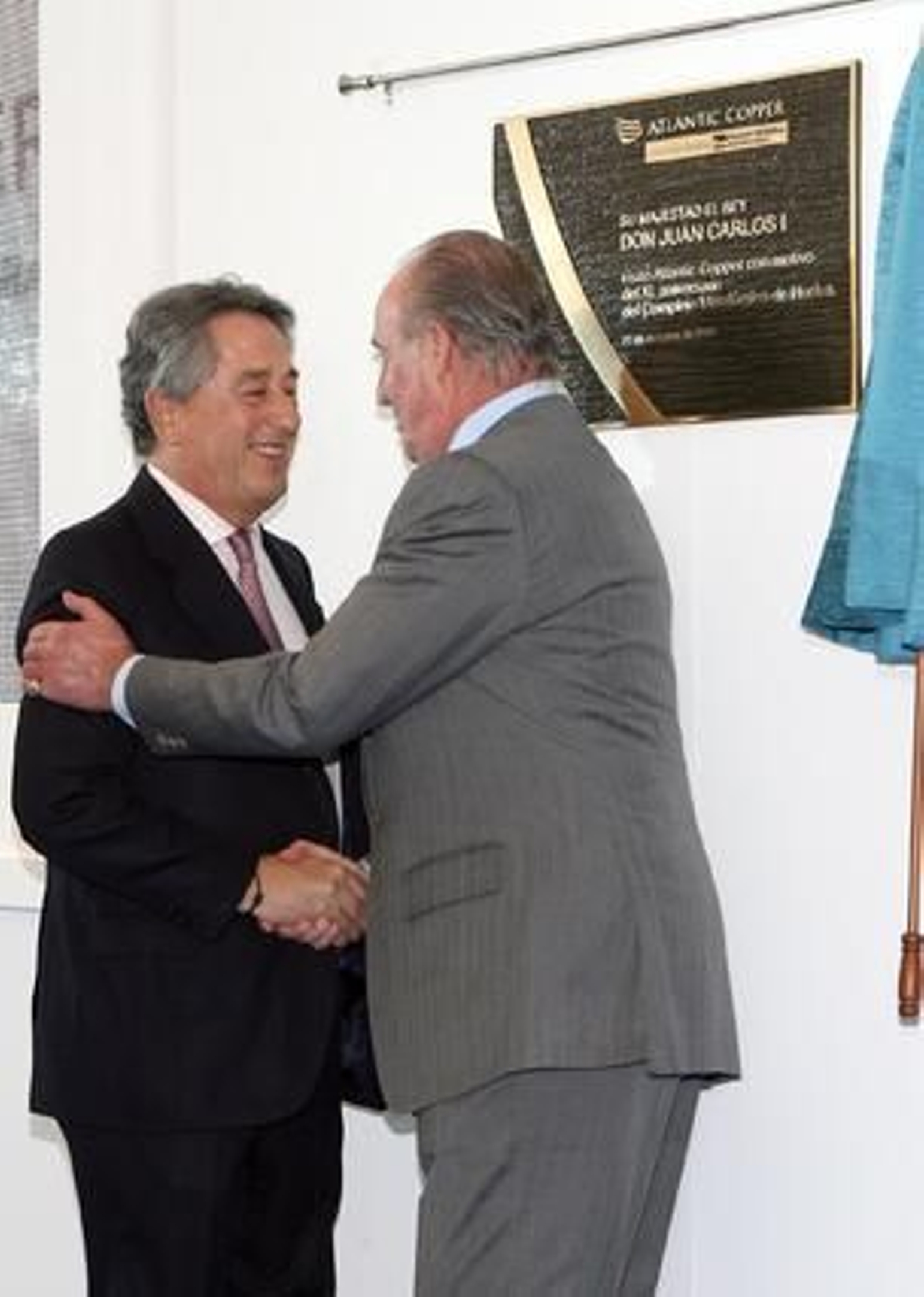 EL Rey conmemora el 40 aniversario de la metalúrgica Atlantic Copper. / Espínola