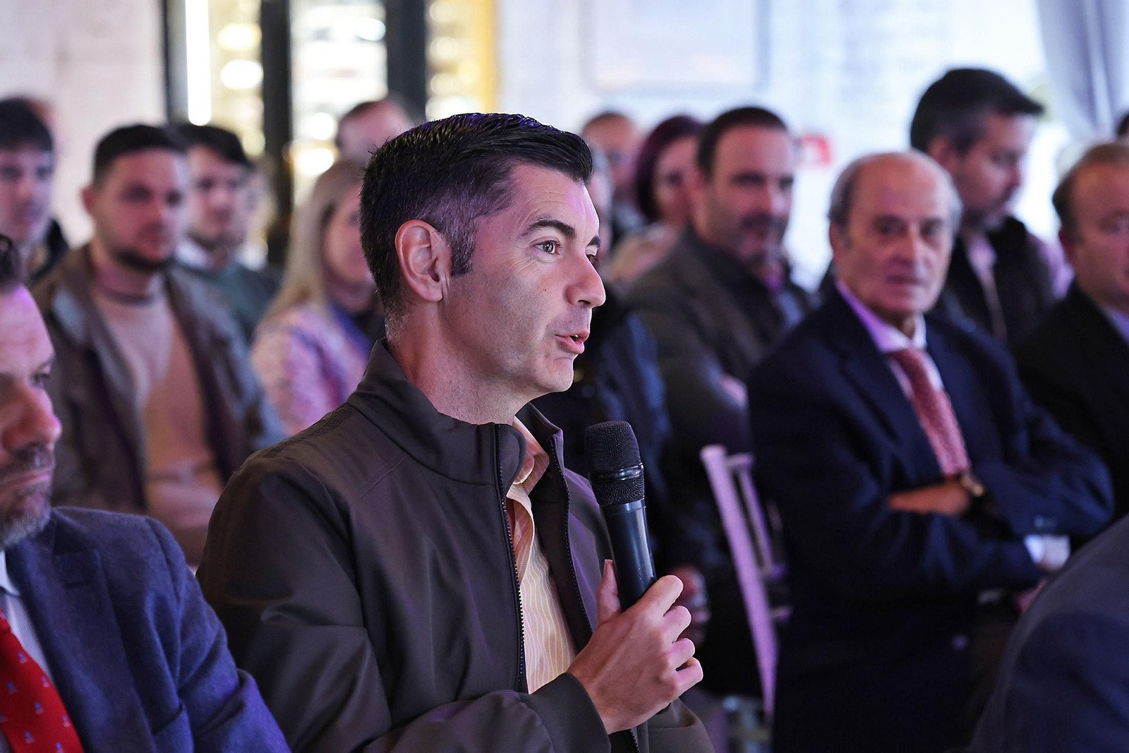 Imágenes del Foro Gerardo Rojas con la intervención de Antonio Joyanes, Vicepresidente ejecutivo de parque energéticos y exploración y producción de Moeve