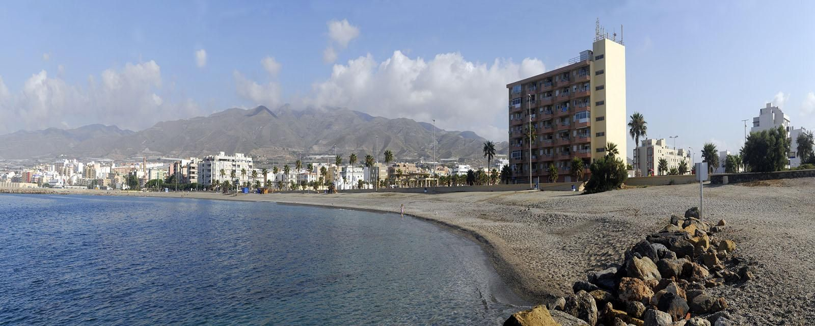 Playa de San Nicolás, en Adra.