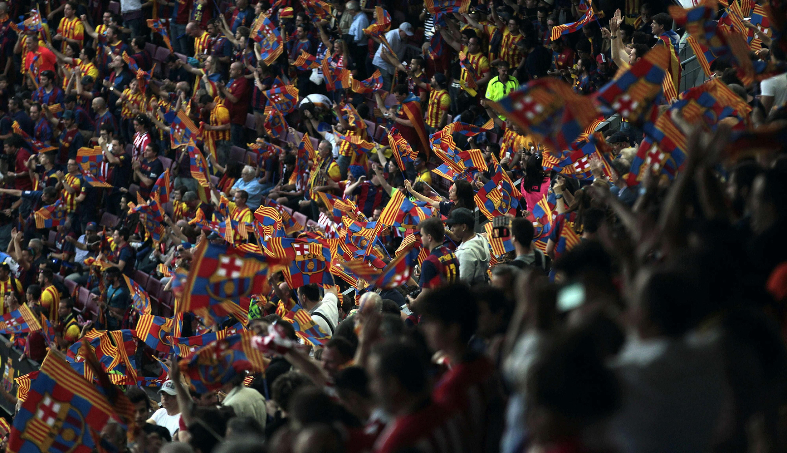 Aficionados del Barcelona, durante un partido del equipo azulgrana.