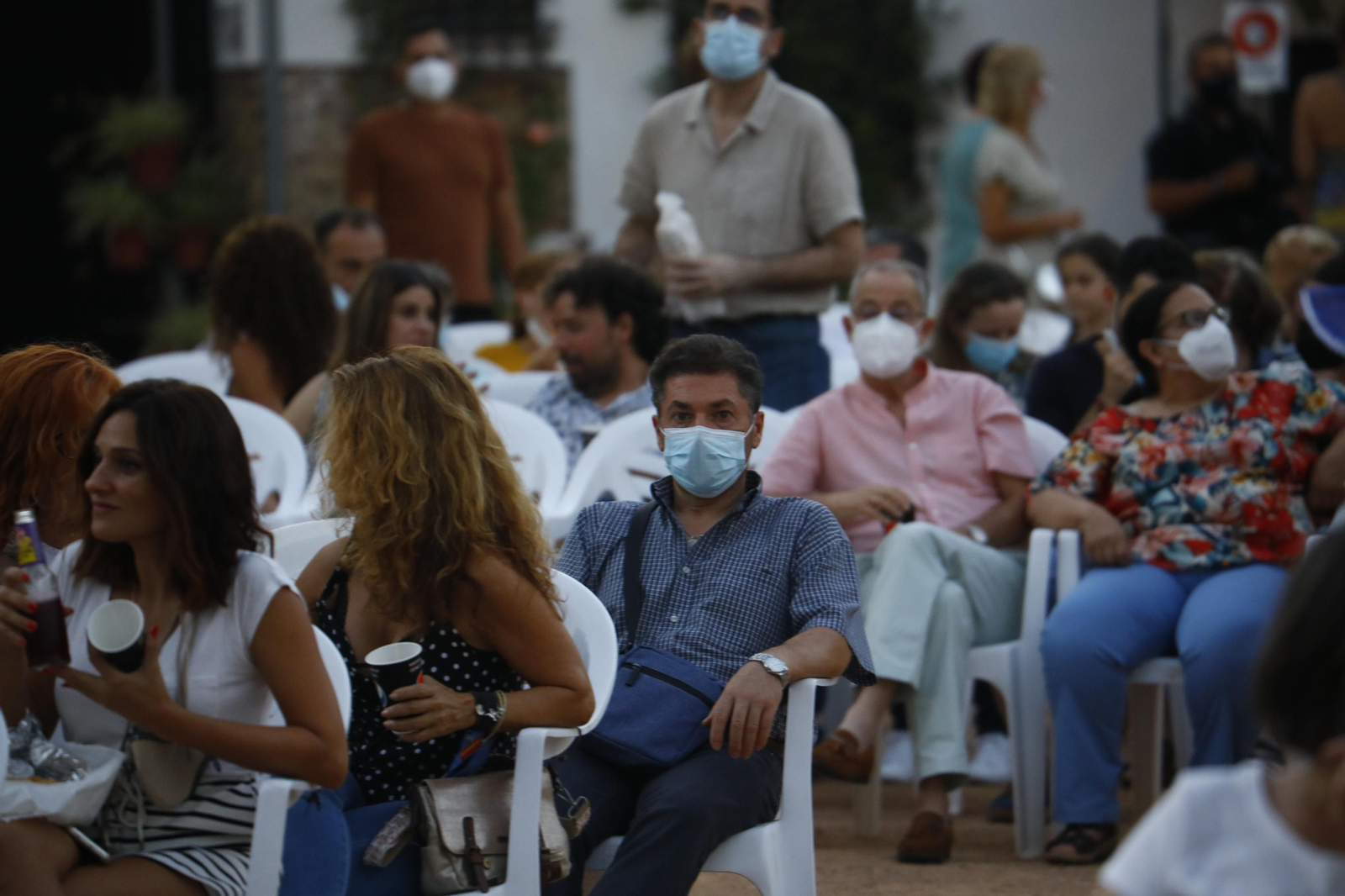 La apertura de los cines de verano en Córdoba, en fotografías