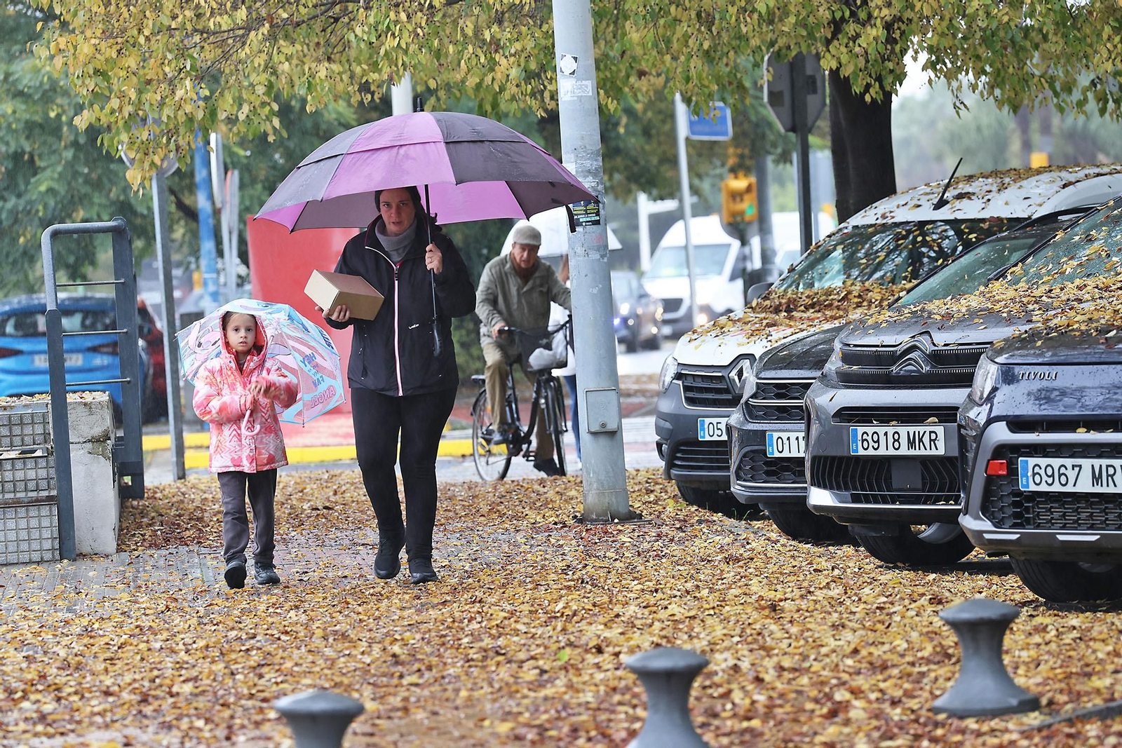 Las imágenes de la mañana de lluvia en Huelva