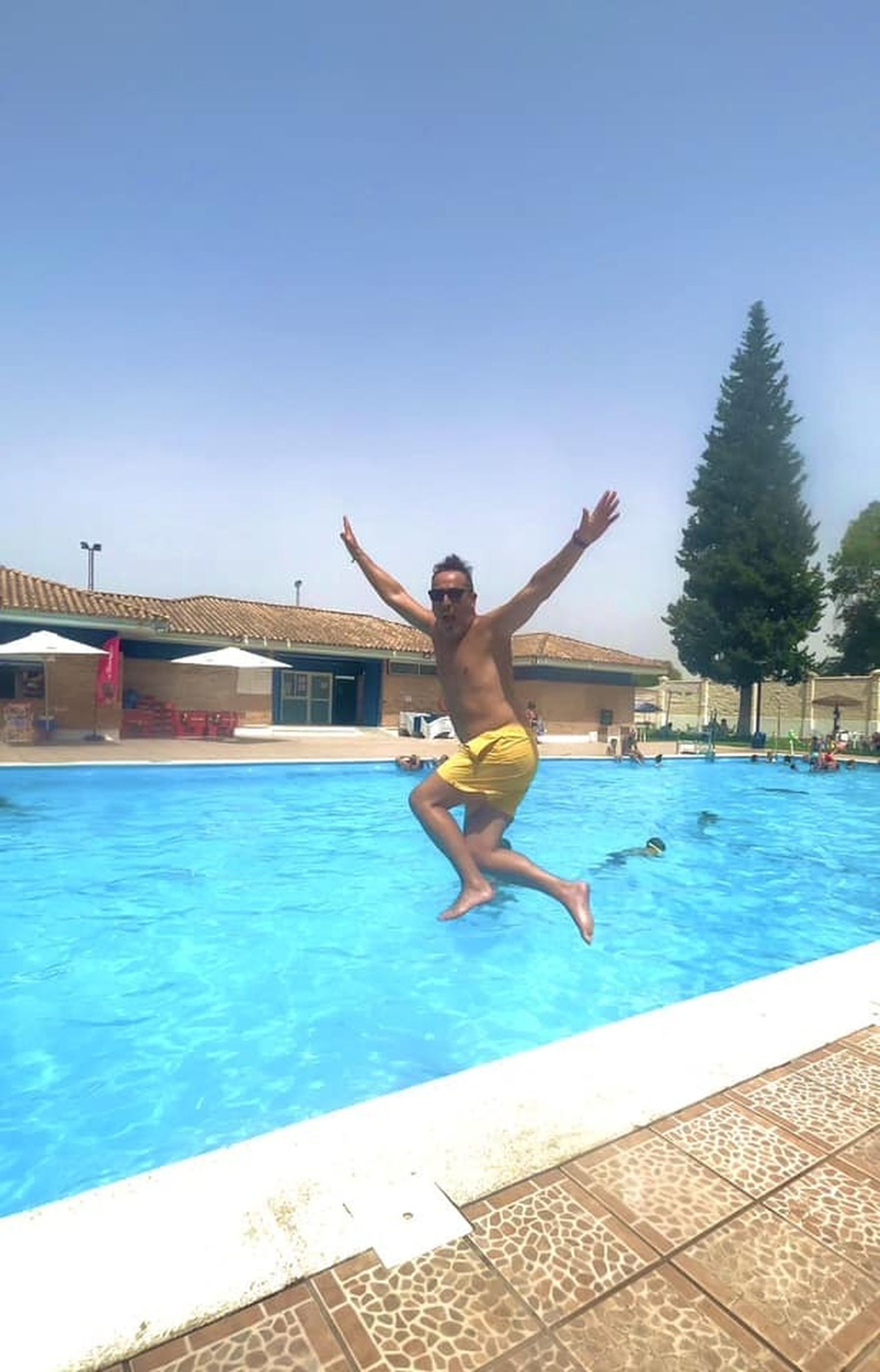 Mister Fog en la piscina de El Torno (Jerez).