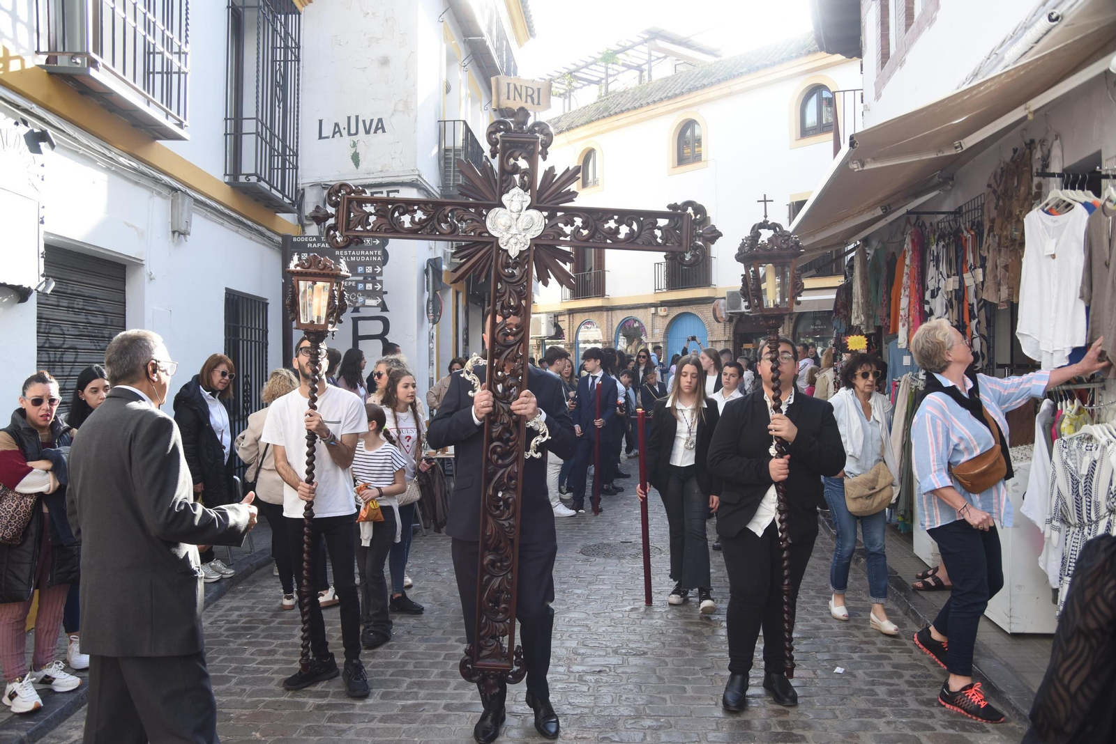 Las mejores fotos del traslado de la hermandad de la Agonía de Córdoba