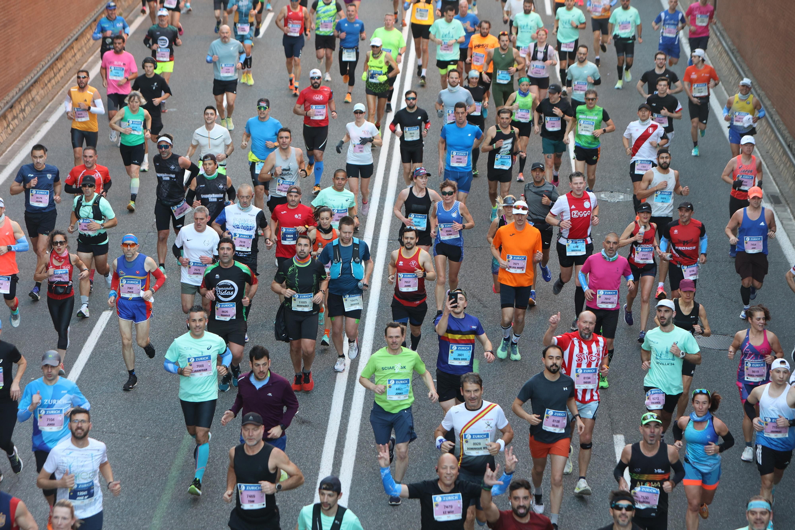 Búscate en la Zurich maratón de Sevilla
