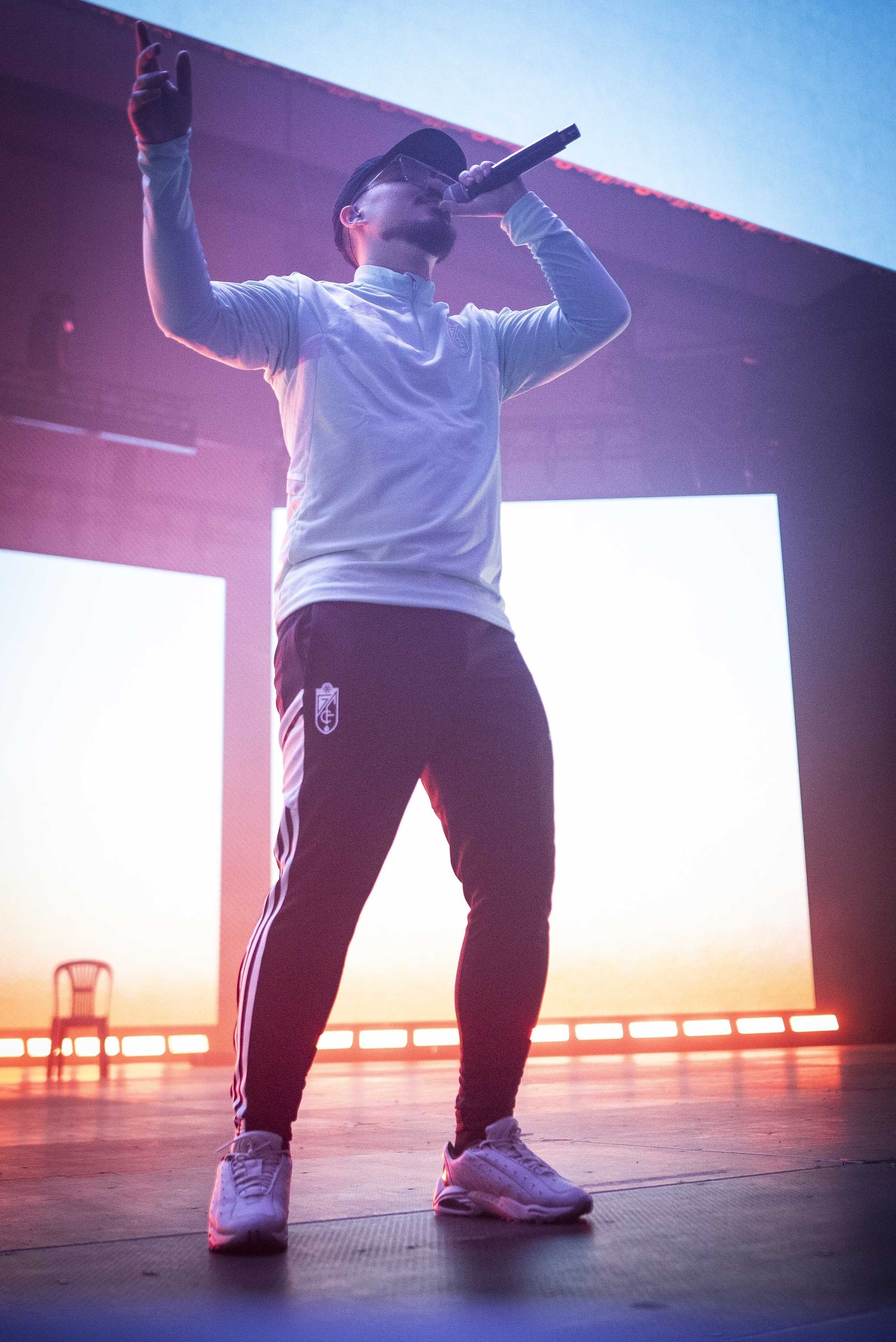 El Palacio estalla al son de Dellafuente, en imágenes