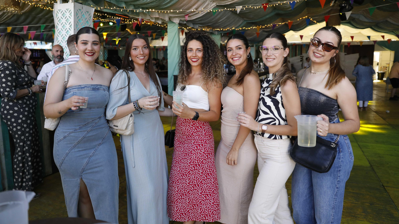 Búscate en las fotos del miércoles en la Feria de Los Barrios