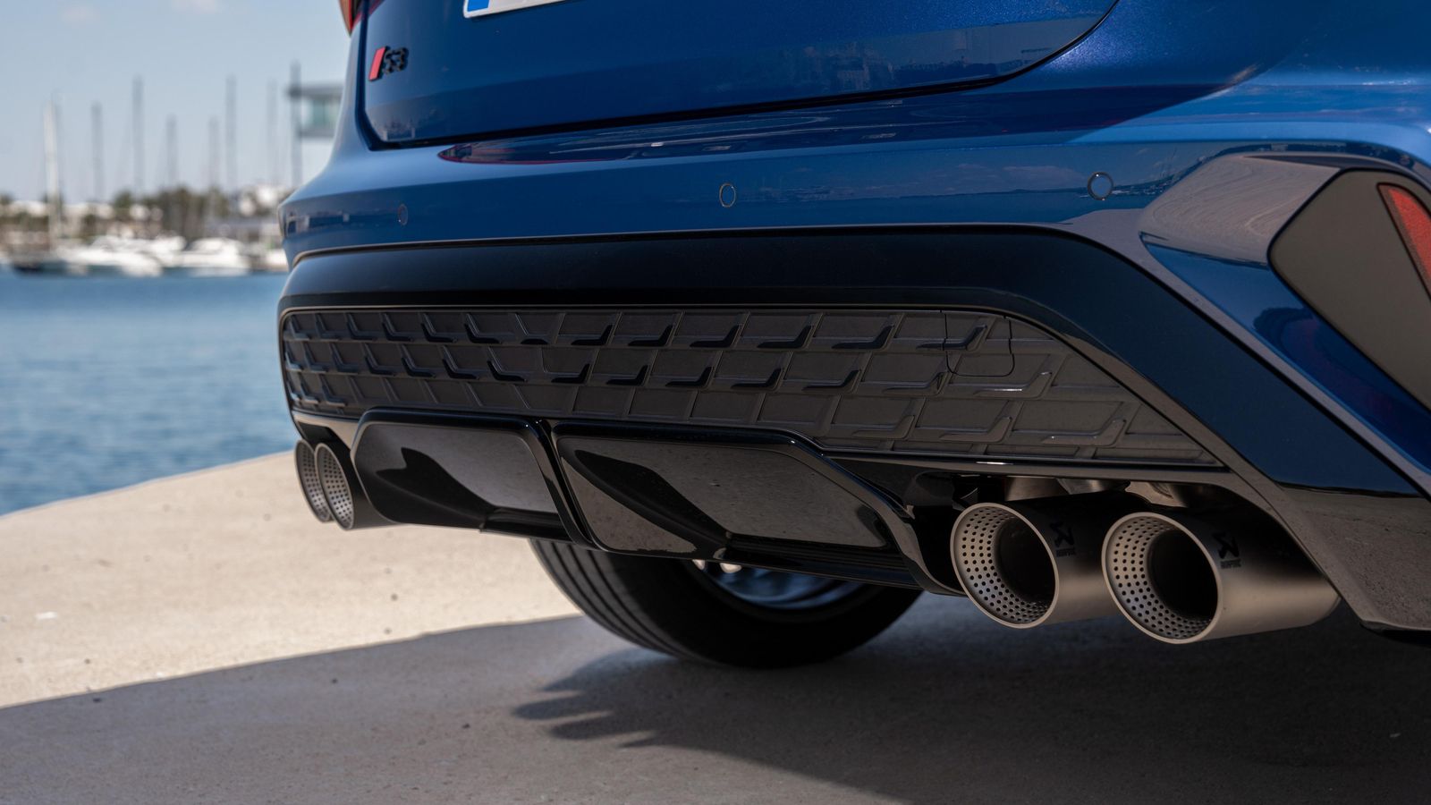 Estos escapes son parcialmente responsables de que la conducción del Audi S3 resulte tan emocionante.