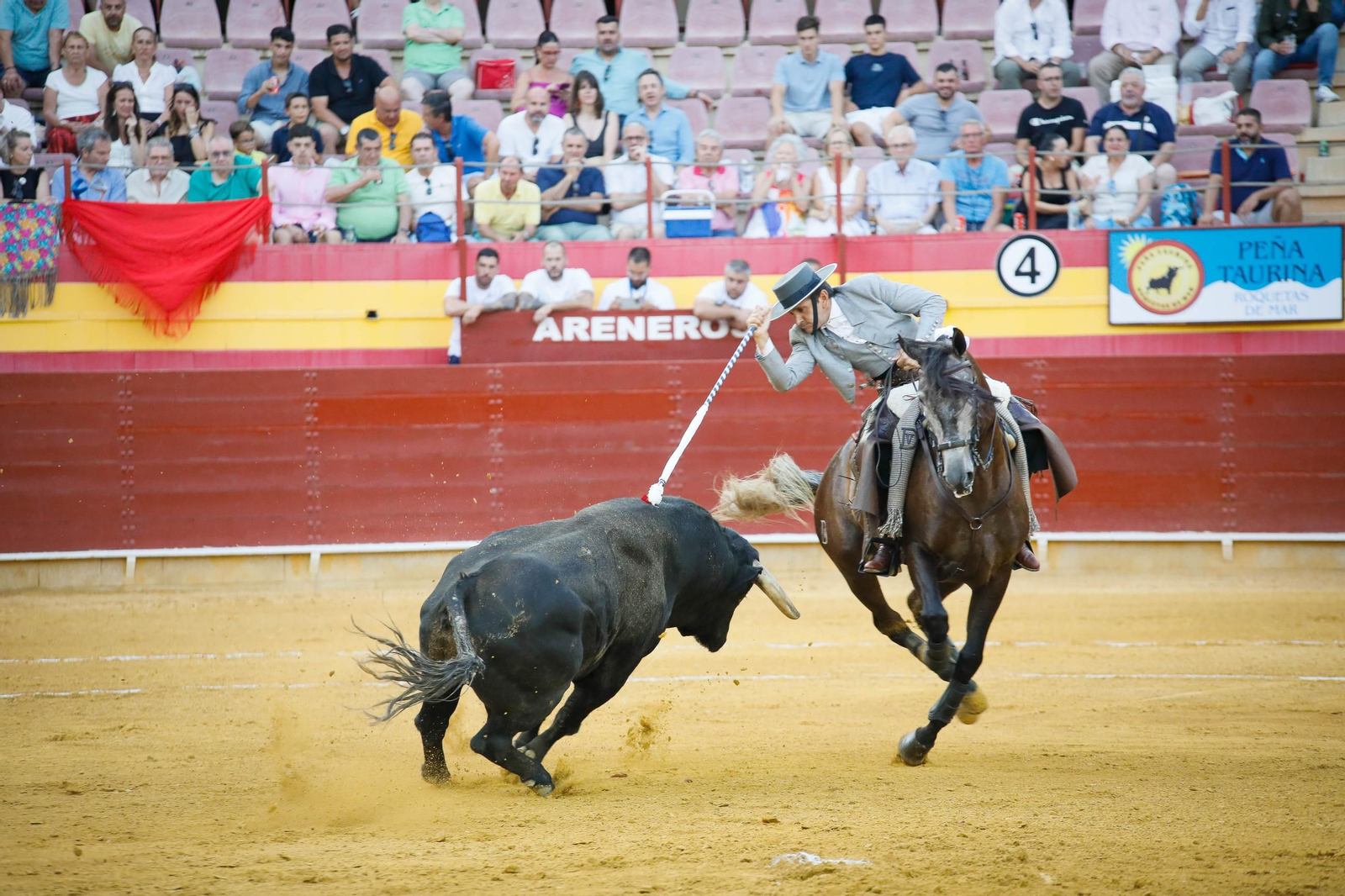 Imágenes de la corrida de toros en Roquetas de Mar