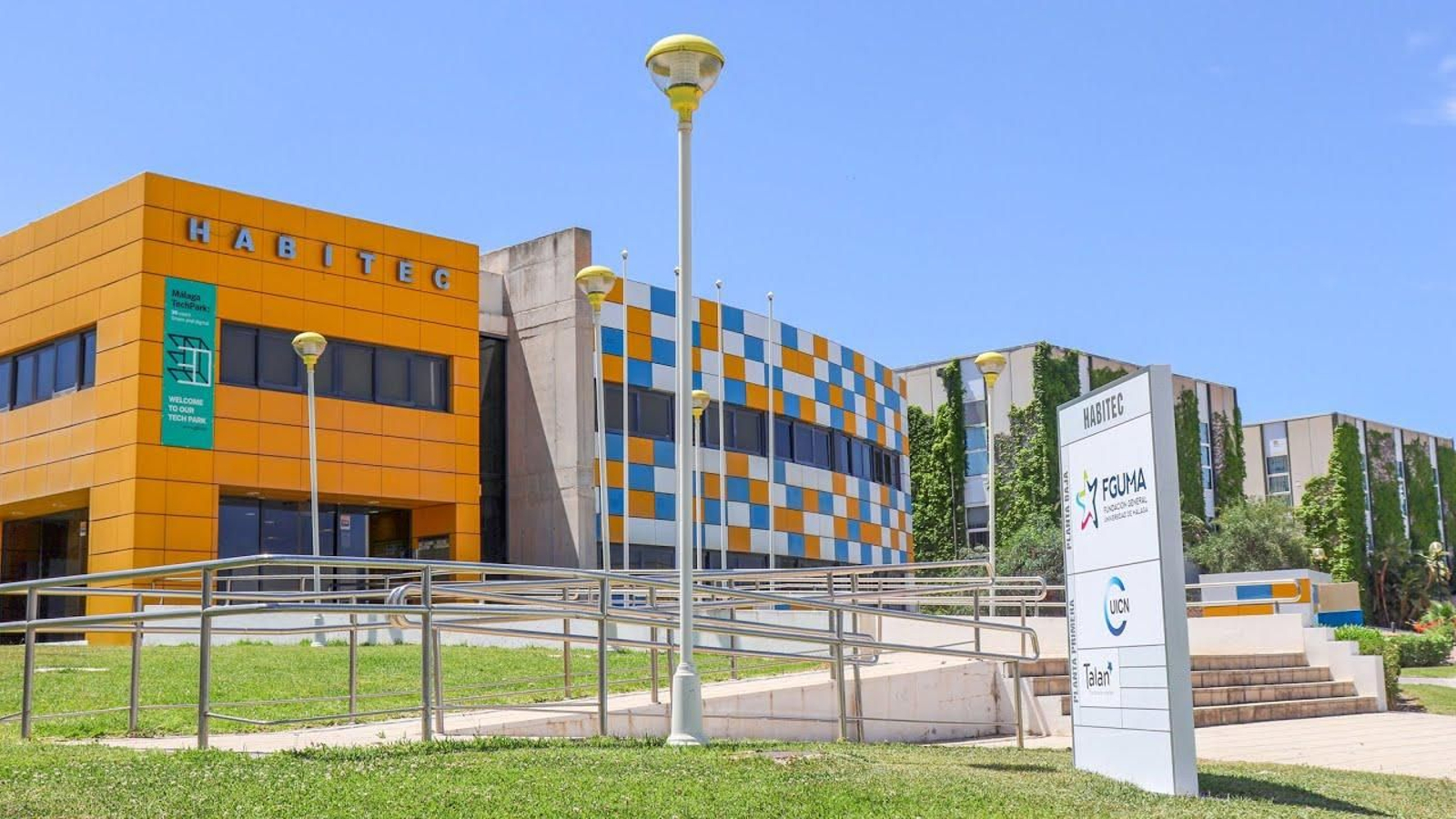 Sede de la FGUMA en el edificio Habitec del PTA.